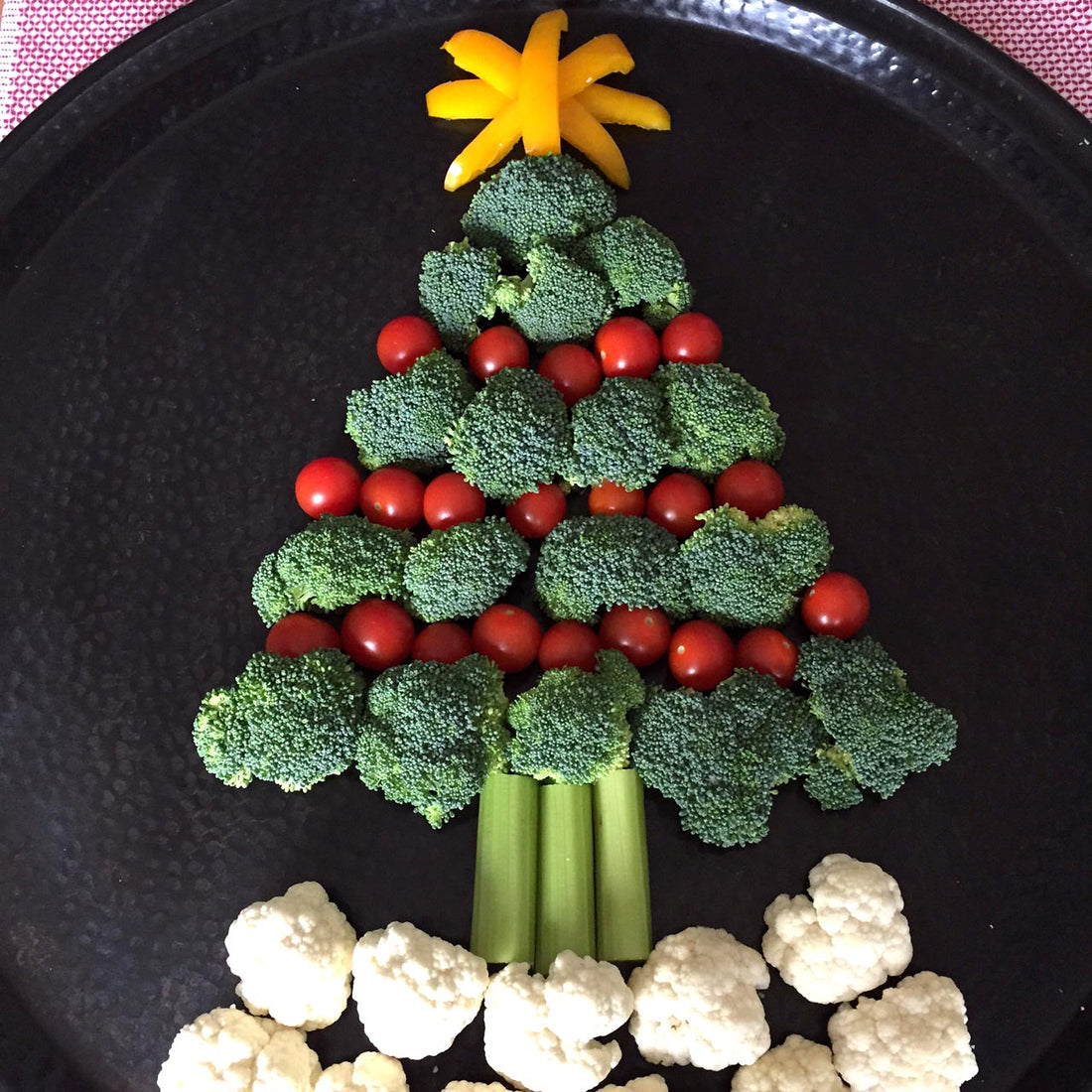 Healthy Veggie Christmas Tree!