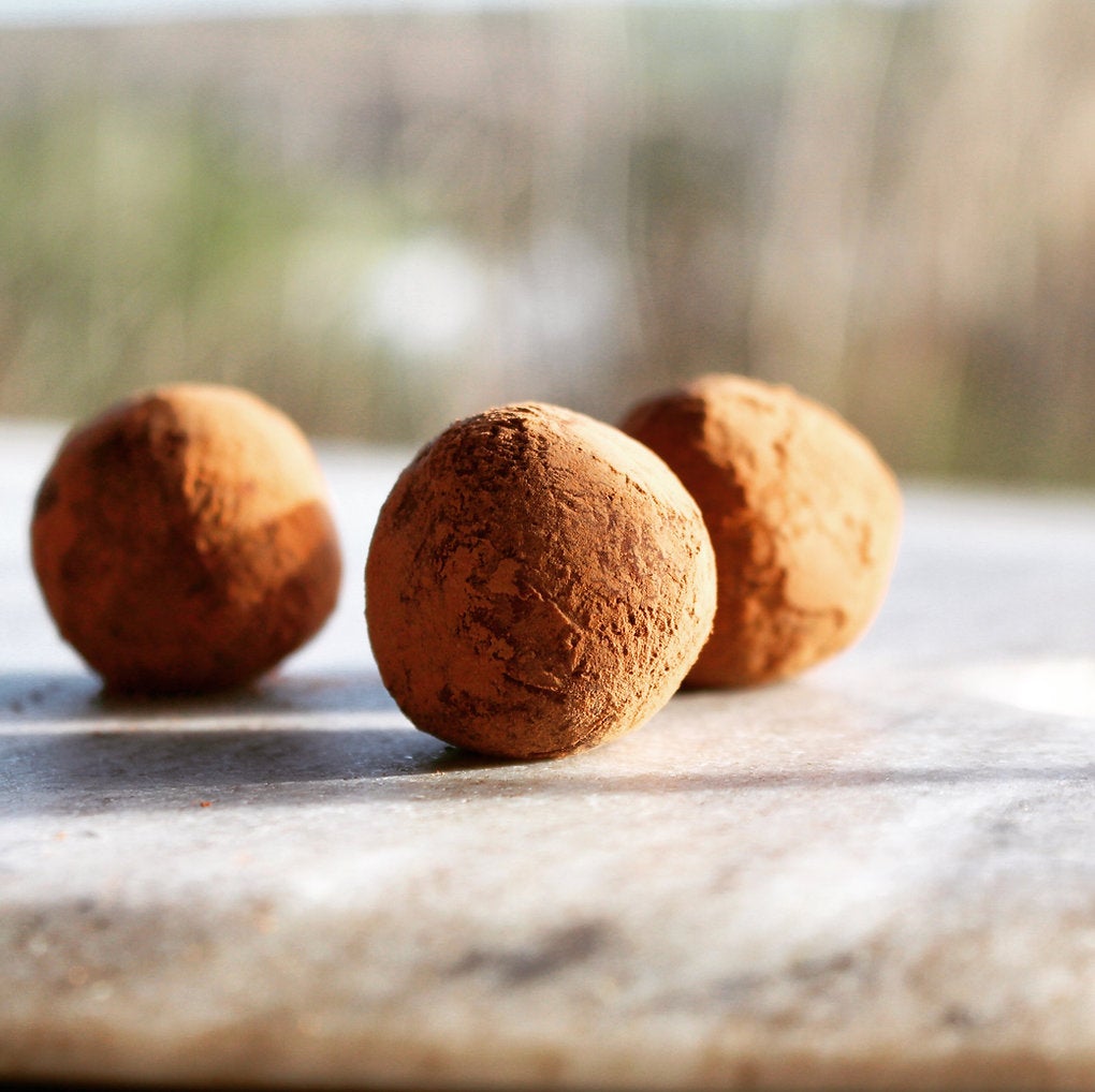 Themptation CBD chocolate truffles 75% dark raspberry 4 x 15g